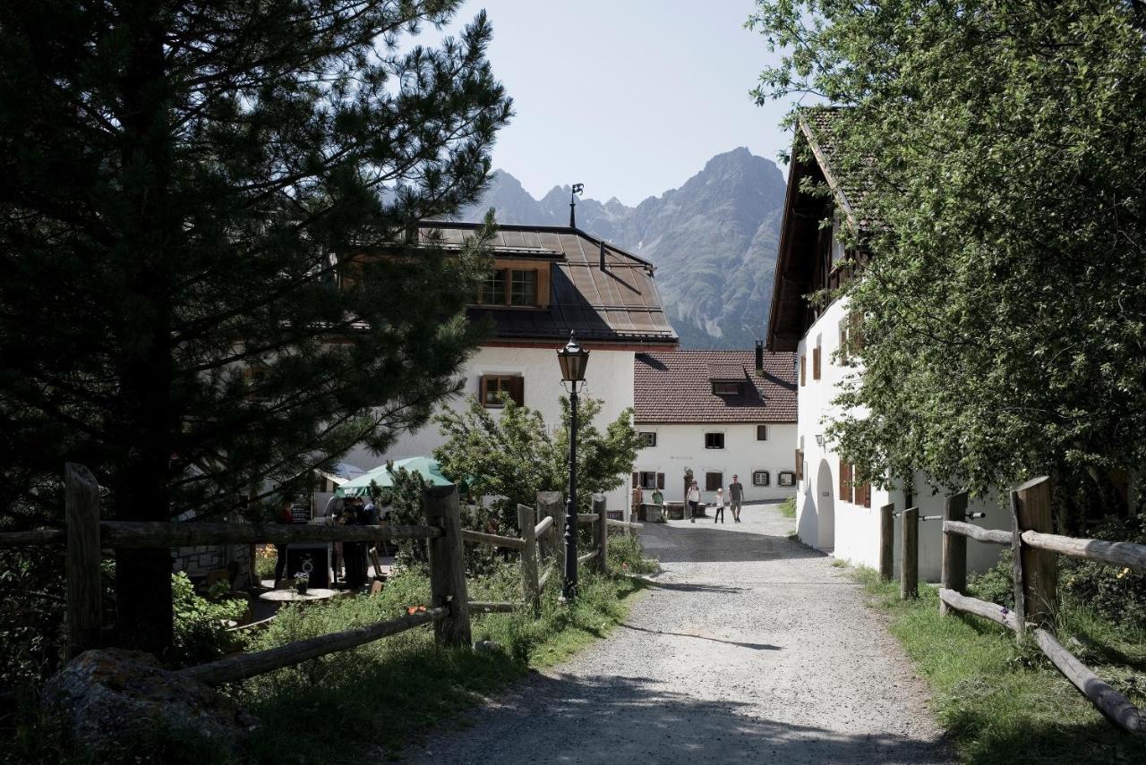 Alpengasthof Crusch Alba Ed Alvetern, S-Charl Scuol Exterior foto